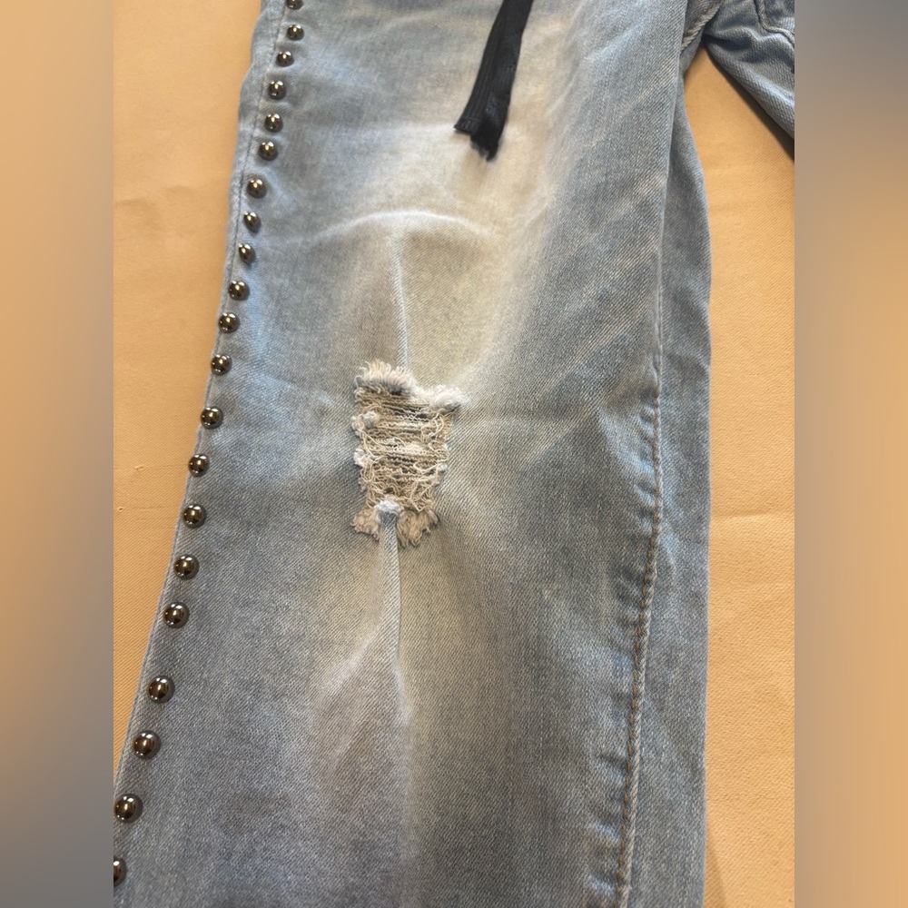 Women's Light Blue Distressed Skinny Jeans with Studded Details - Picture 14 of 15
